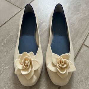 Rothy’s THE PETAL SQUARE - 9.5